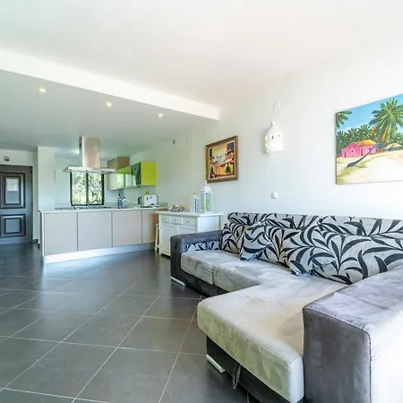 Vibrant Apartement In Sao Rafael Apartamento